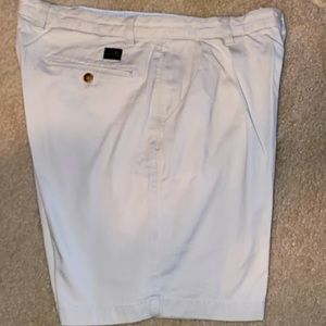BILL BLASS LIGHT COLOR KHAKI SHORTS
